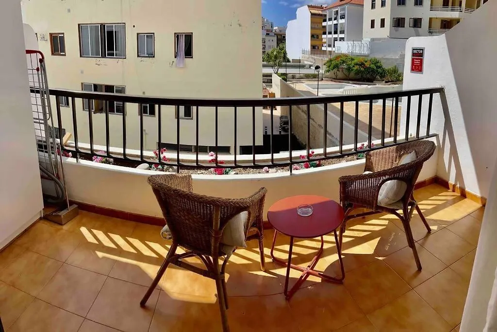 Apartment Los Cristianos, Walking To Beach, High Speed Wifi Los Cristianos