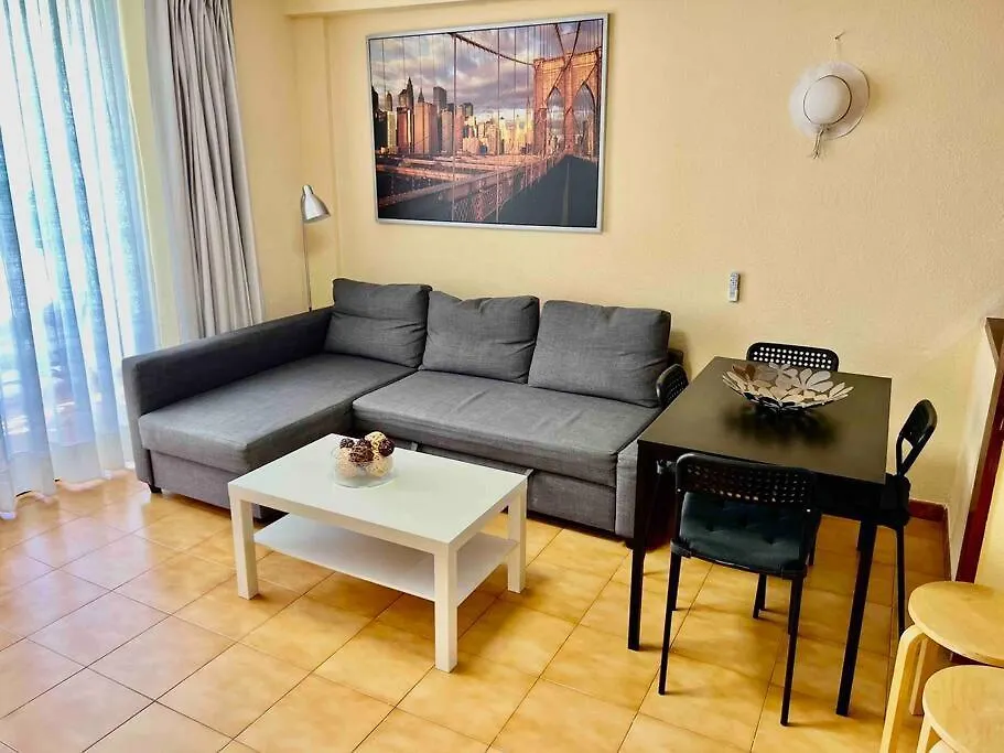 Apartment Los Cristianos, Walking To Beach, High Speed Wifi Los Cristianos